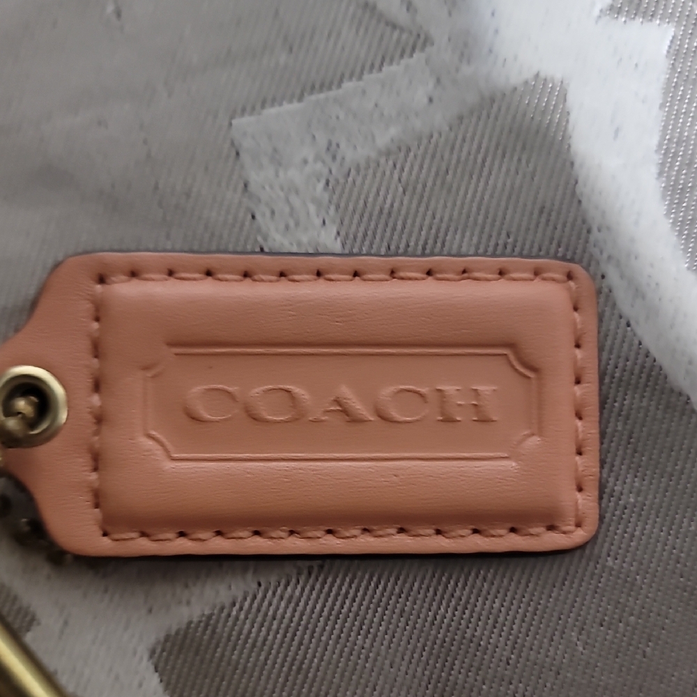 Coach Tan and Pink Crossbody Bag. With Dust Bag. - Picture 9 of 9